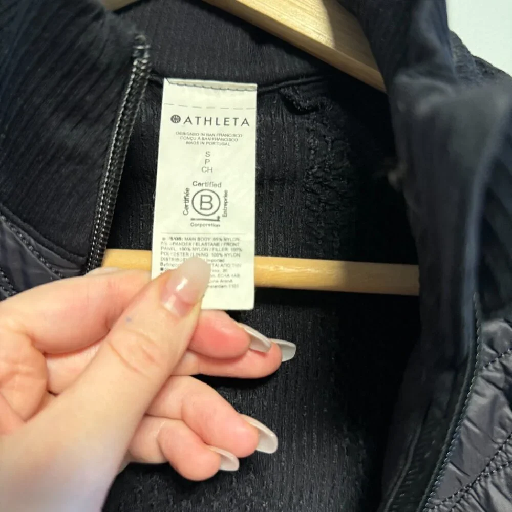 Athleta Flurry Force Insulated Primaloft Jacket Black Small
